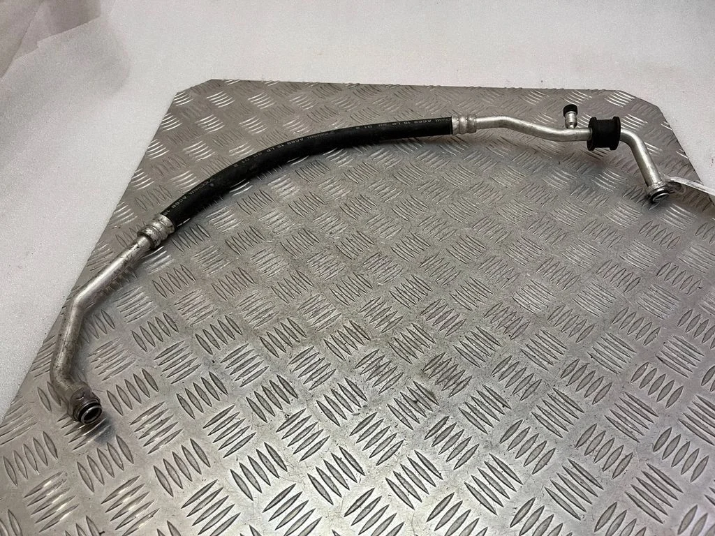Air conditioning (A/C) pipe/hose