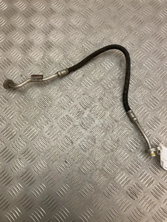 Air conditioning (A/C) pipe/hose 31369332