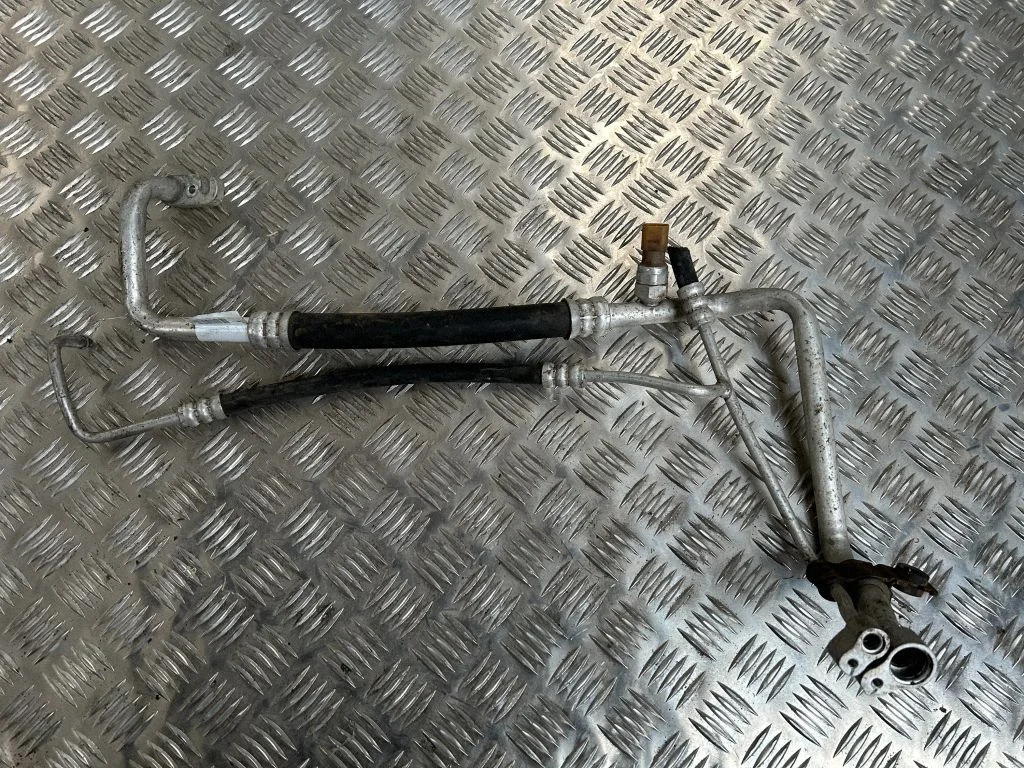 Air conditioning (A/C) pipe/hose 106258300C