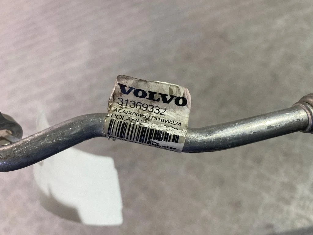 Air conditioning (A/C) pipe/hose 31369332