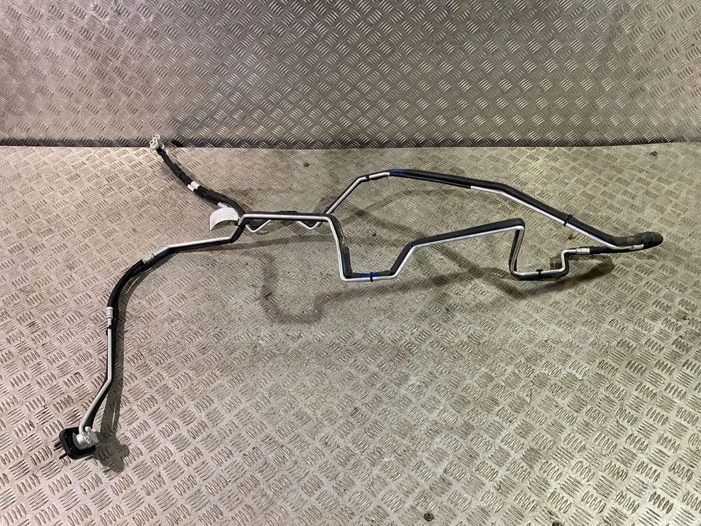 Air conditioning (A/C) pipe/hose 31469806