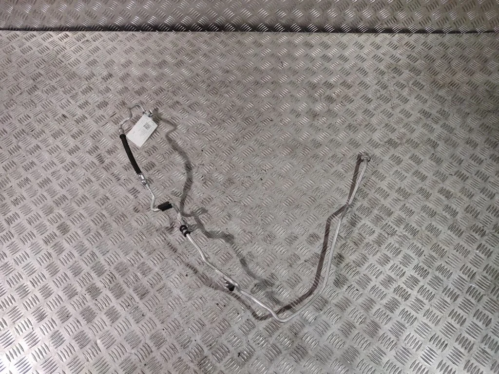 Air conditioning (A/C) pipe/hose 6832951