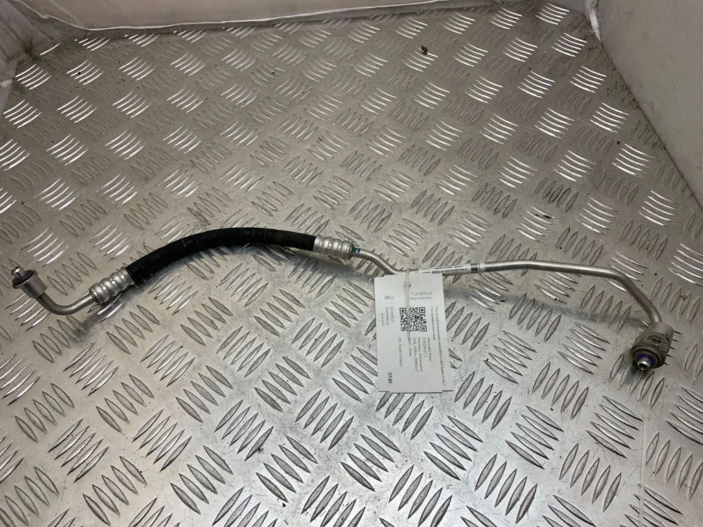 Gaisa kondicioniera caurule (-es)/šļūtene (-es) A2138300801