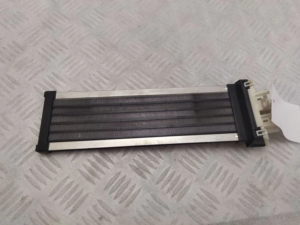Elektriline salongi küttekeha radiaator 2948000031