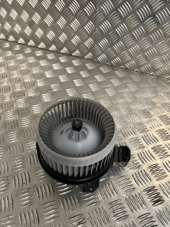Heater fan/blower 8710360410