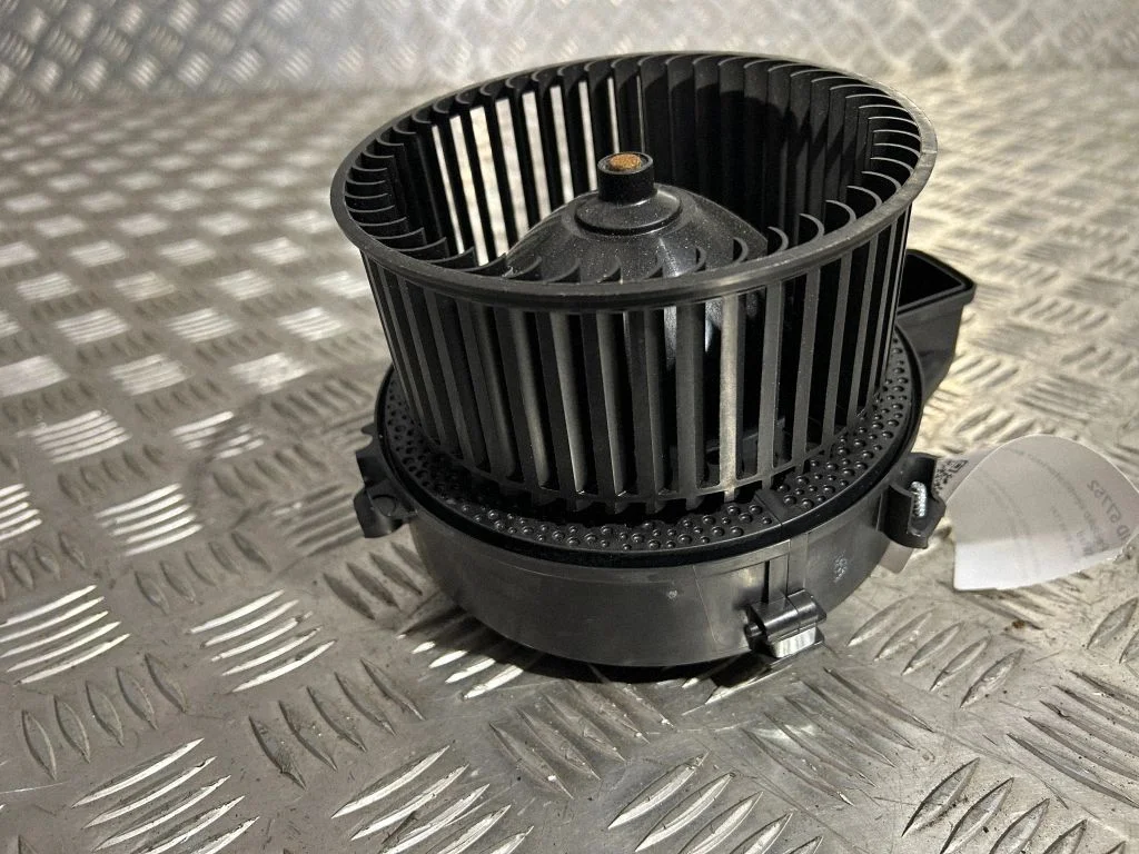 Heater fan/blower F011500123