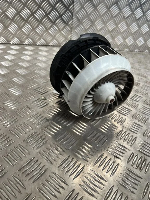 Heater fan/blower – Mercedes-Benz C-Class W205 (2014-2021)