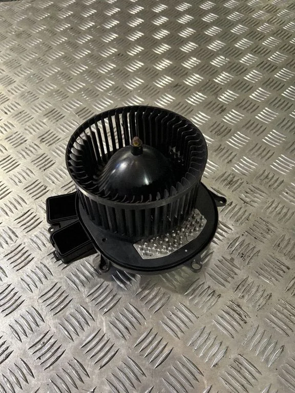 Krāsniņas ventilators/pūtējs T1015261N