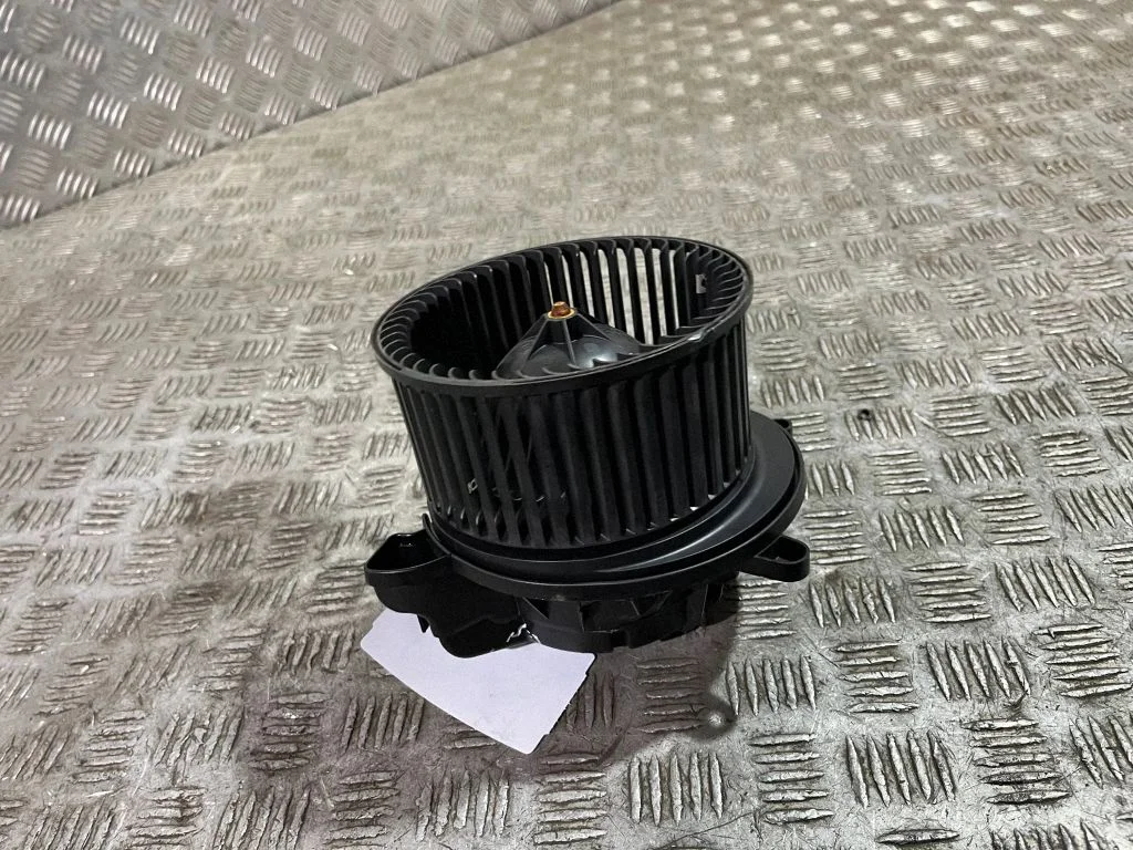 Heater fan/blower FR3B19846AA