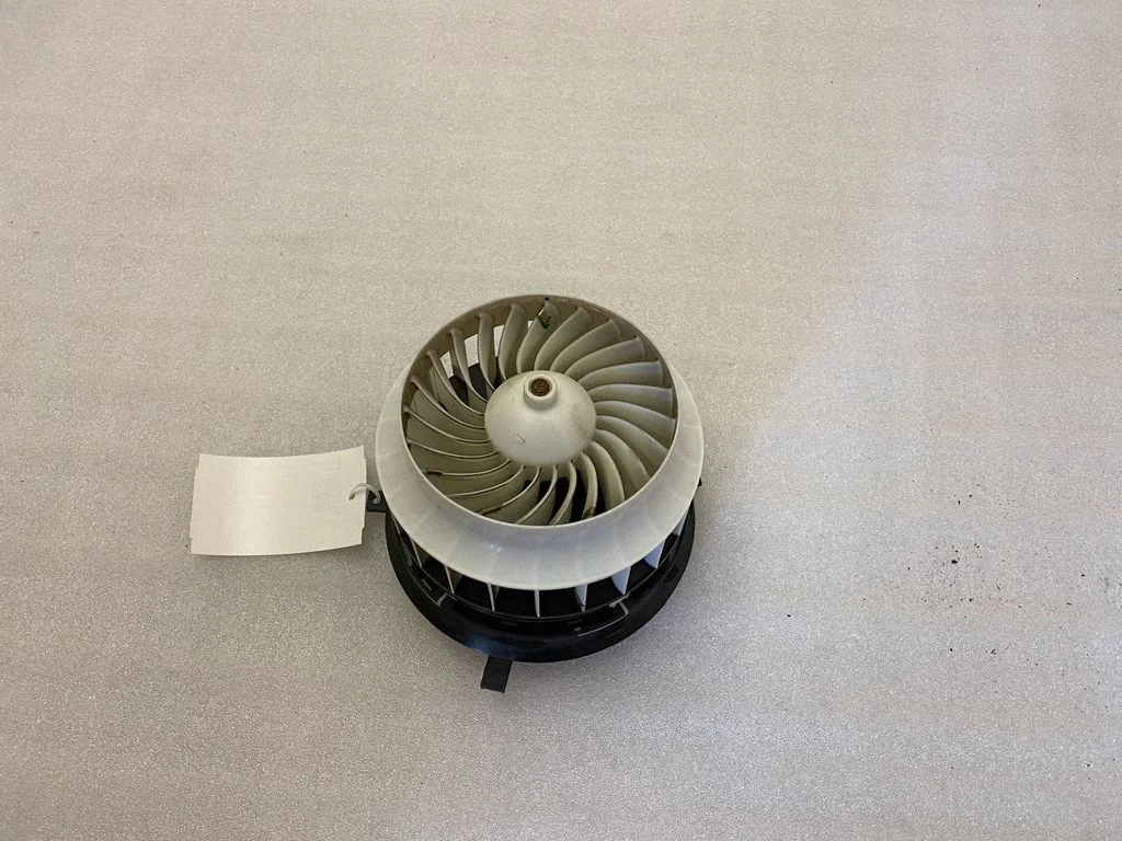 Krāsniņas ventilators/pūtējs 0130309007