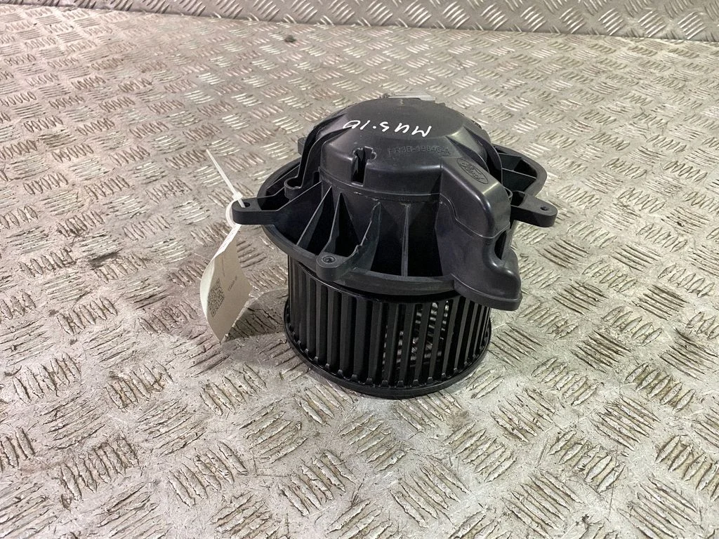 Krāsniņas ventilators/pūtējs FR3B19846A