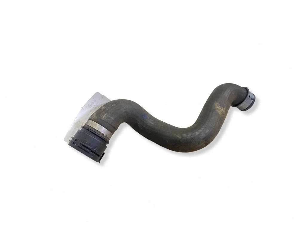 Motora dzesēšanas caurule (-es)/šļūtene (-es) A1665000575
