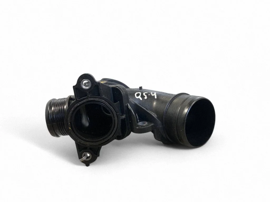 Mootori jahutusvedeliku toru / voolik 04L129635H