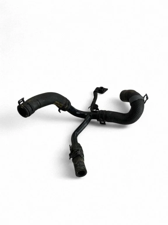 Mootori jahutusvedeliku toru / voolik 05L122457BC