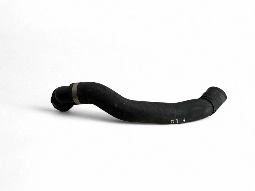 Motora dzesēšanas caurule (-es)/šļūtene (-es) 4M0122055BK