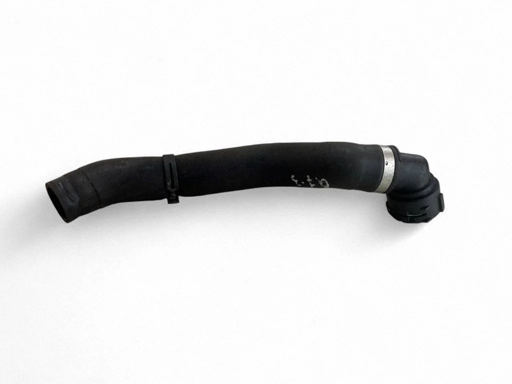 Motora dzesēšanas caurule (-es)/šļūtene (-es) 4M0122055BK