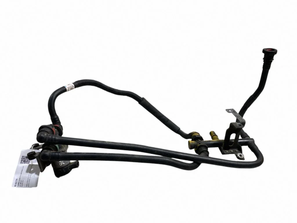Engine coolant pipe/hose 375Y2CV030