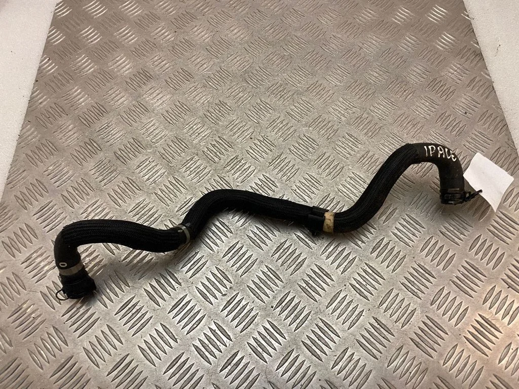 Engine coolant pipe/hose J9D38D152AD