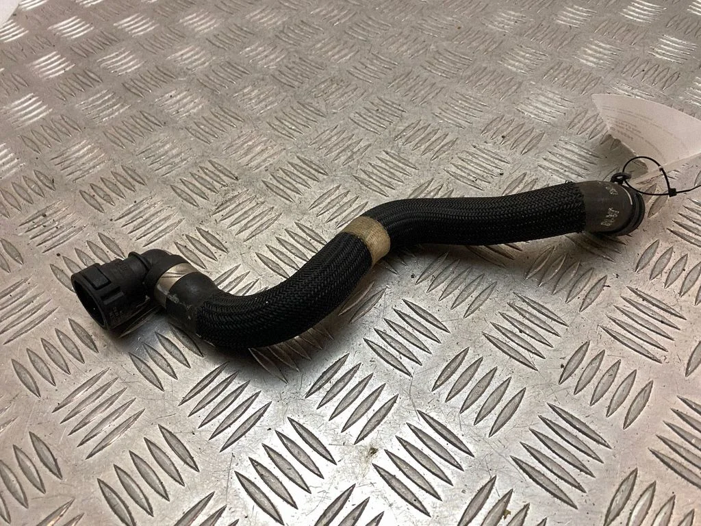 Engine coolant pipe/hose J9D38D116AC