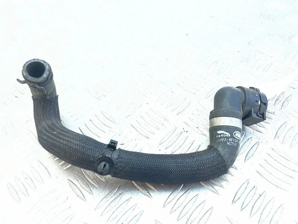 Engine coolant pipe/hose J9D38D134AD