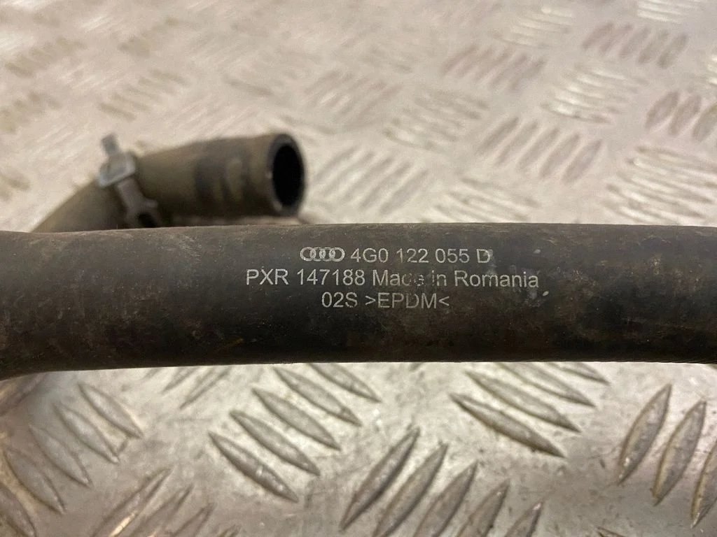 Engine coolant pipe/hose 4G0122055D