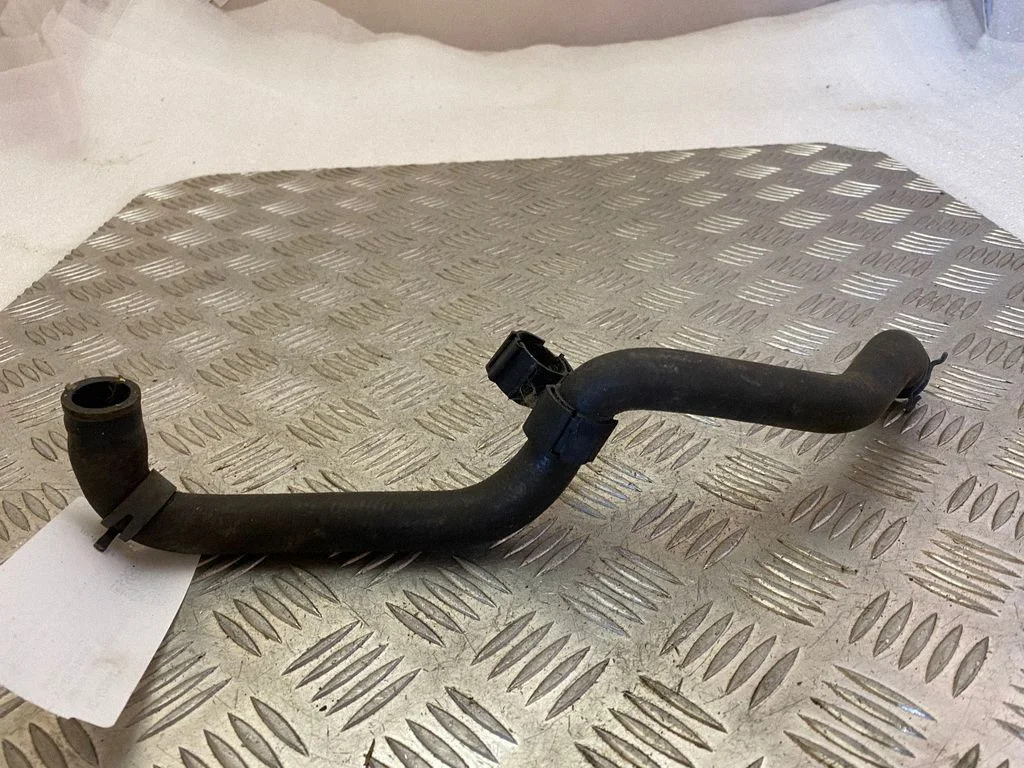 Engine coolant pipe/hose 8K0121056R