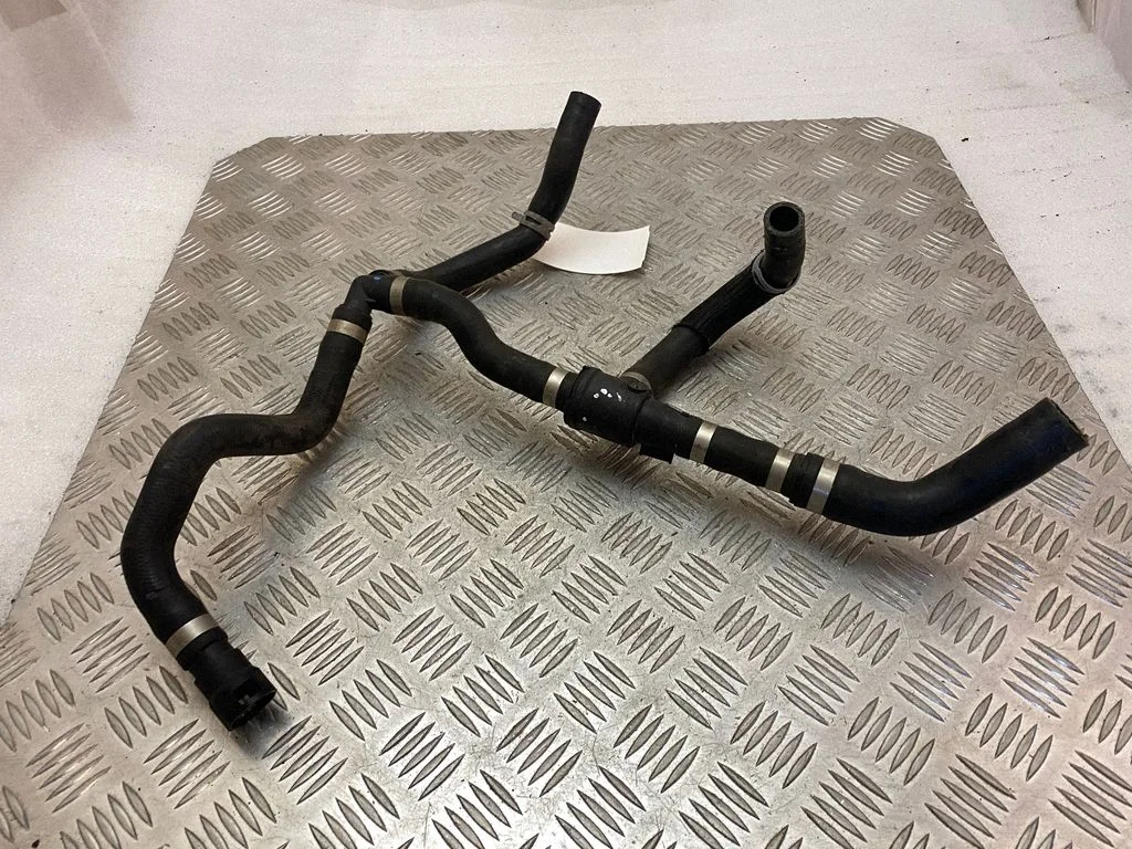Engine coolant pipe/hose LX619K478DAA