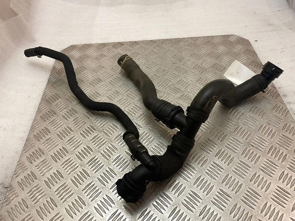 Engine coolant pipe/hose HPLA8260DB
