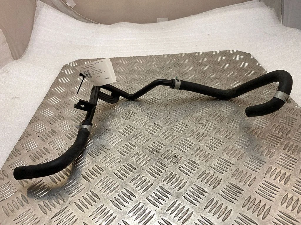 Engine coolant pipe/hose 200319