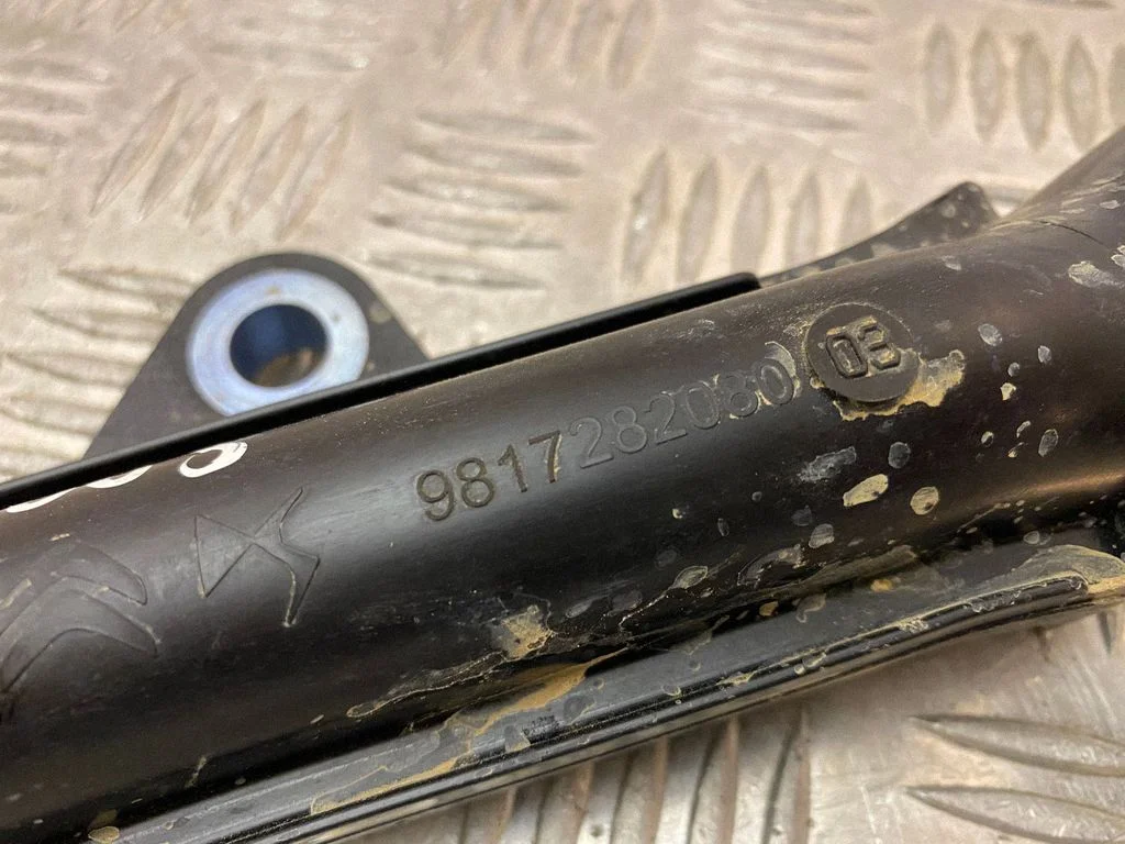 Engine coolant pipe/hose 9817282080