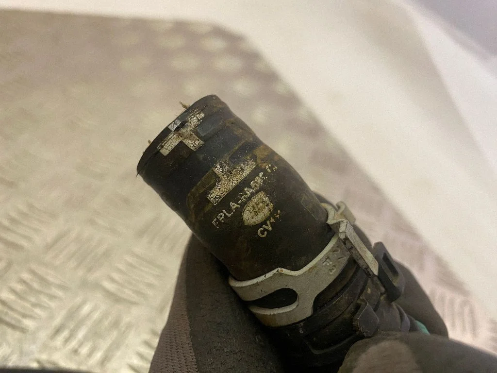 Engine coolant pipe/hose HPLA8C480CB