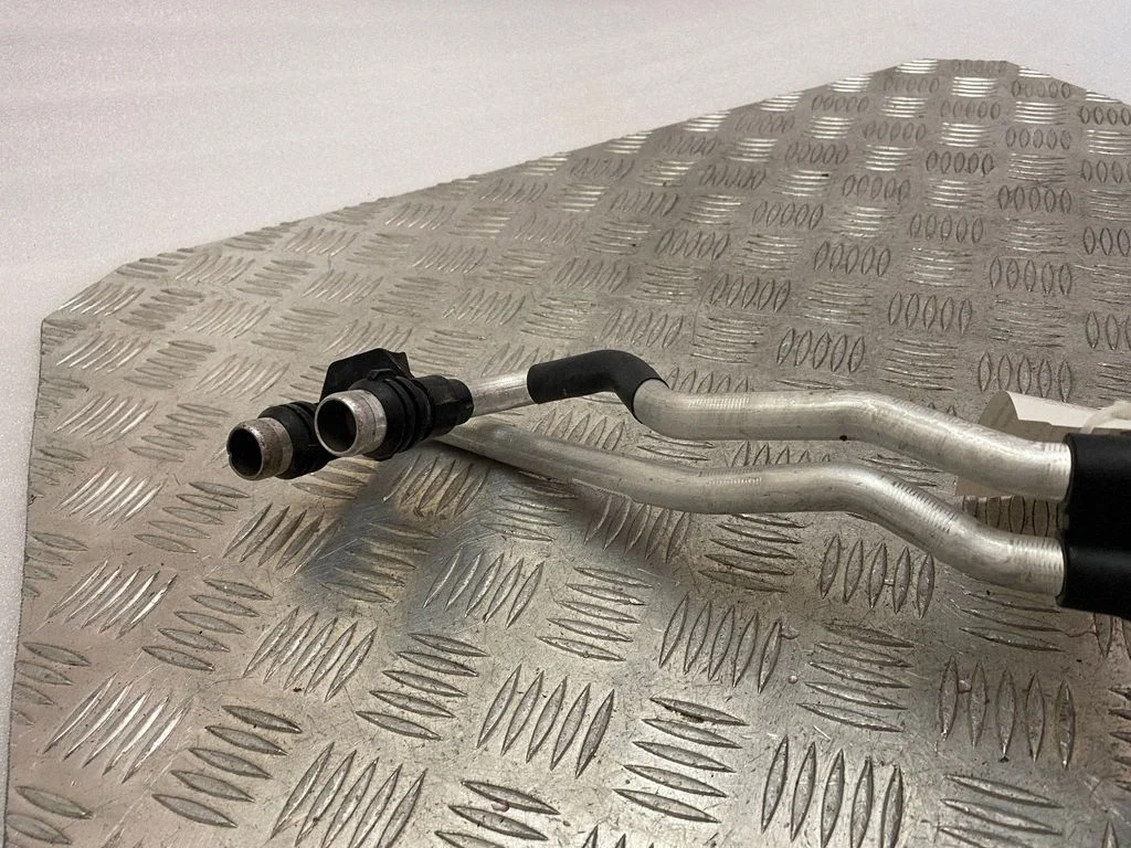 Engine coolant pipe/hose 4G0145931G
