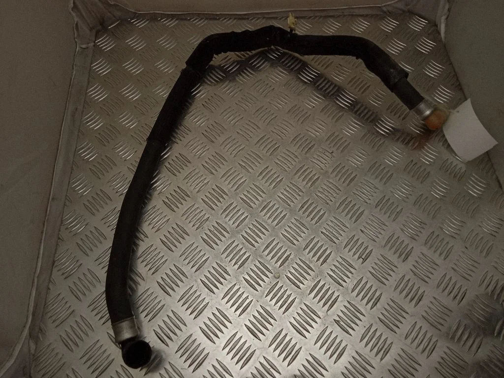 Engine coolant pipe/hose FR3318K580BB