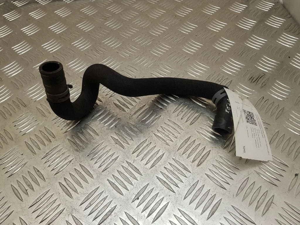 Engine coolant pipe/hose 4H0121058G