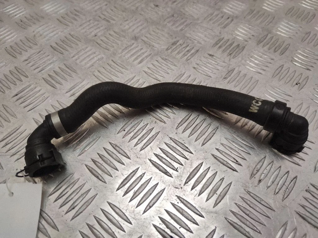 Mootori jahutusvedeliku toru / voolik – BMW 7-seeria G11 G12 (2015-2022)