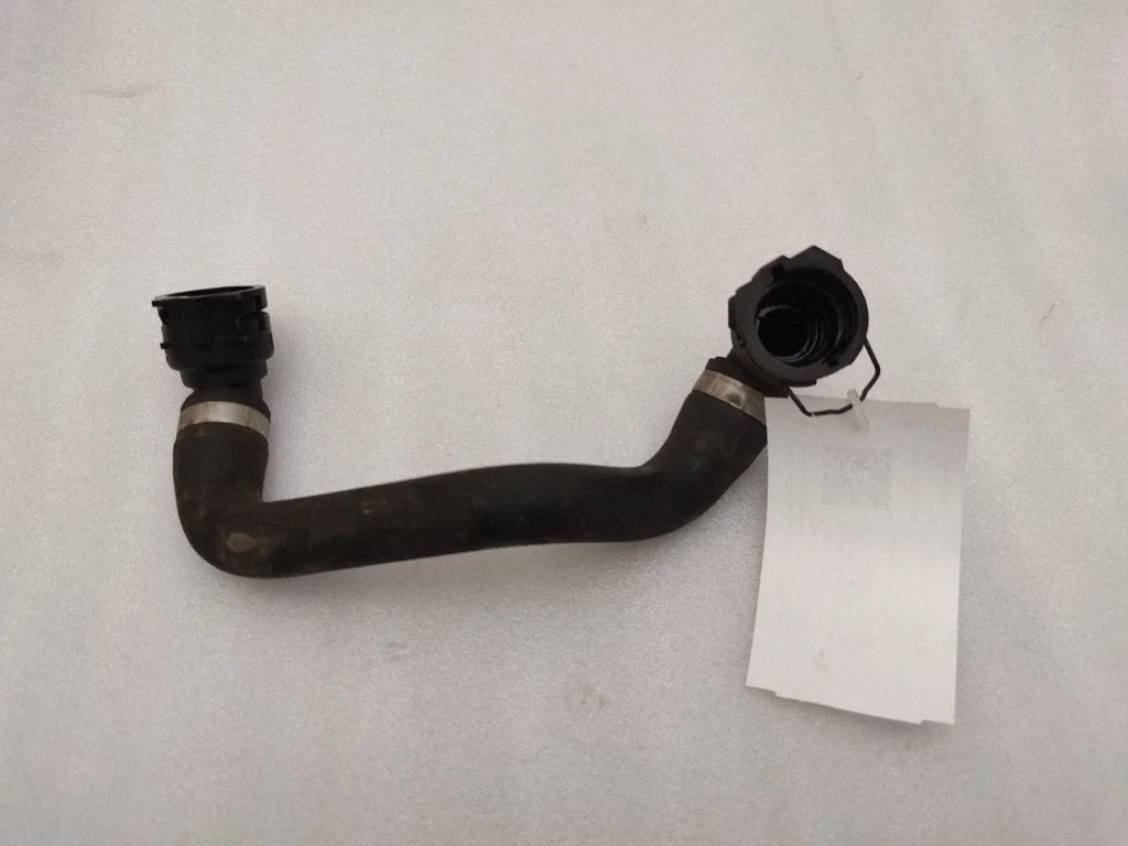 Engine coolant pipe/hose 8616175