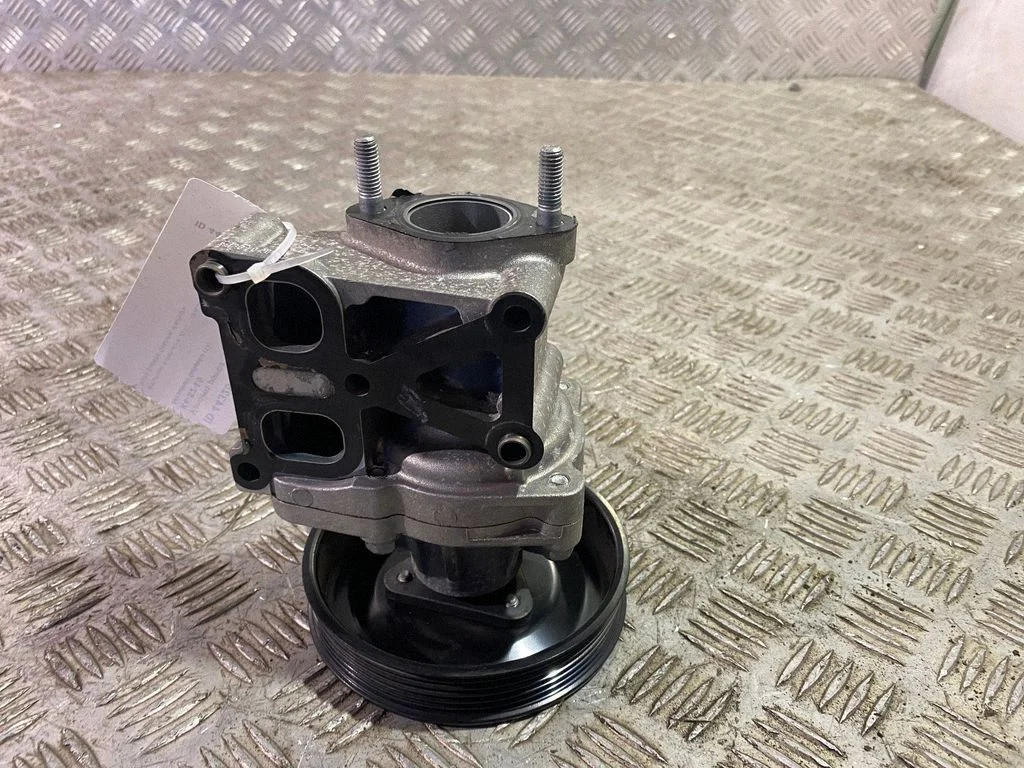 Water pump – Mitsubishi Outlander (2013-2021)