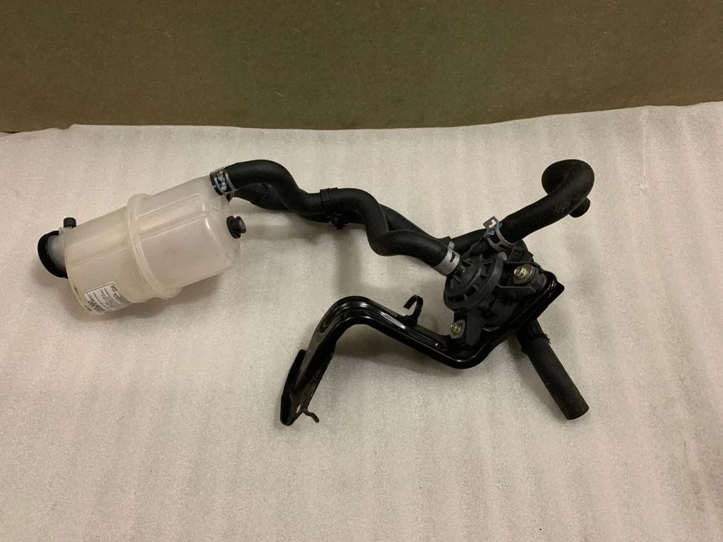Water pump – Lexus IS III XE30 (2013-2020)