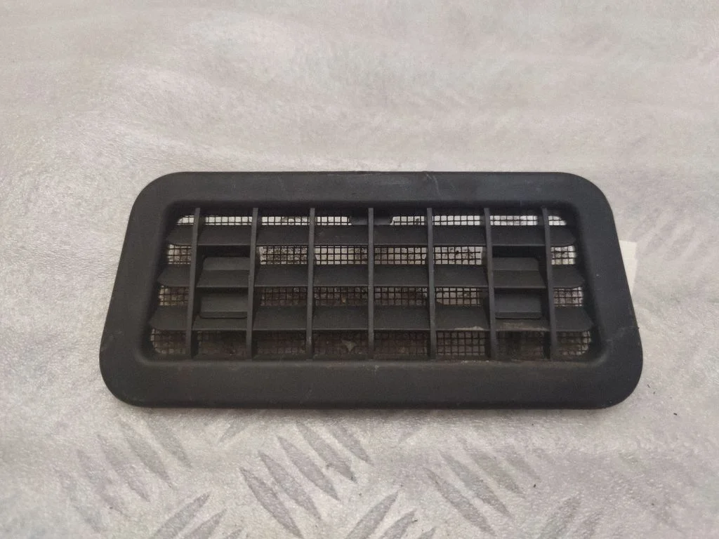 Cabin air duct channel 6365548050