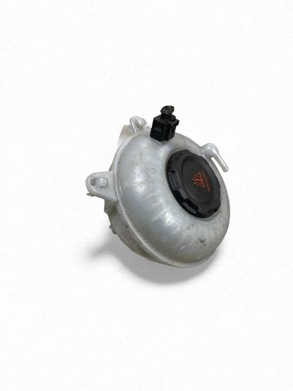 Coolant expansion tank/reservoir 5Q0121407AA