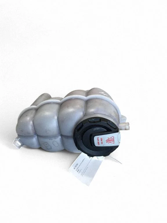 Jahutusvedeliku paisupaak 8W0121405L