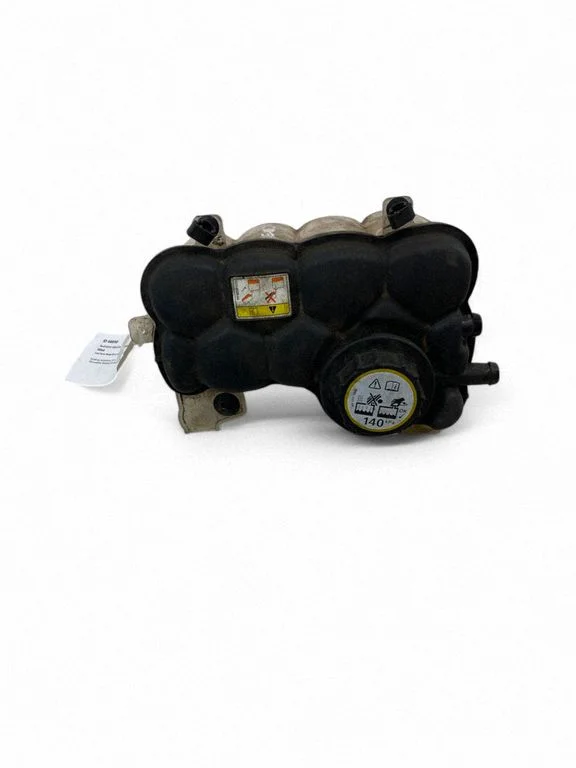 Jahutusvedeliku paisupaak YC158B099AA