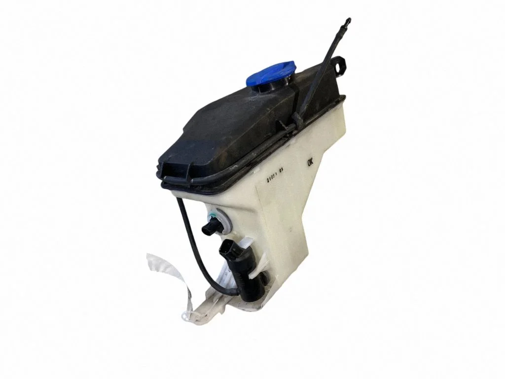 Coolant expansion tank/reservoir 98610GI000