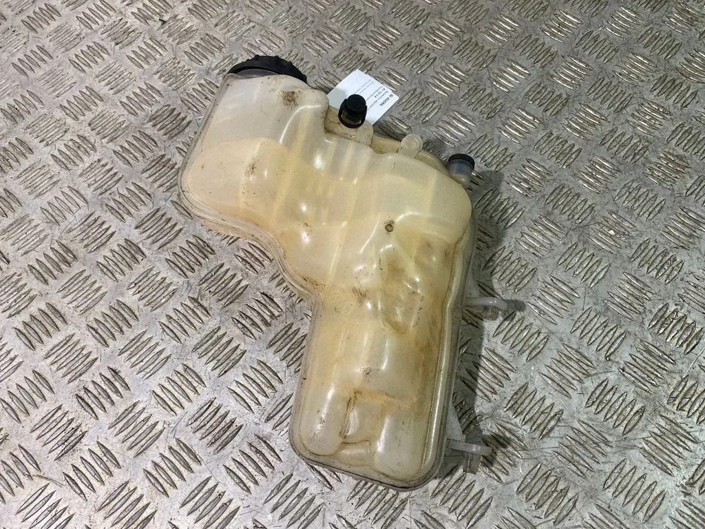 Coolant expansion tank/reservoir YC158B099AA