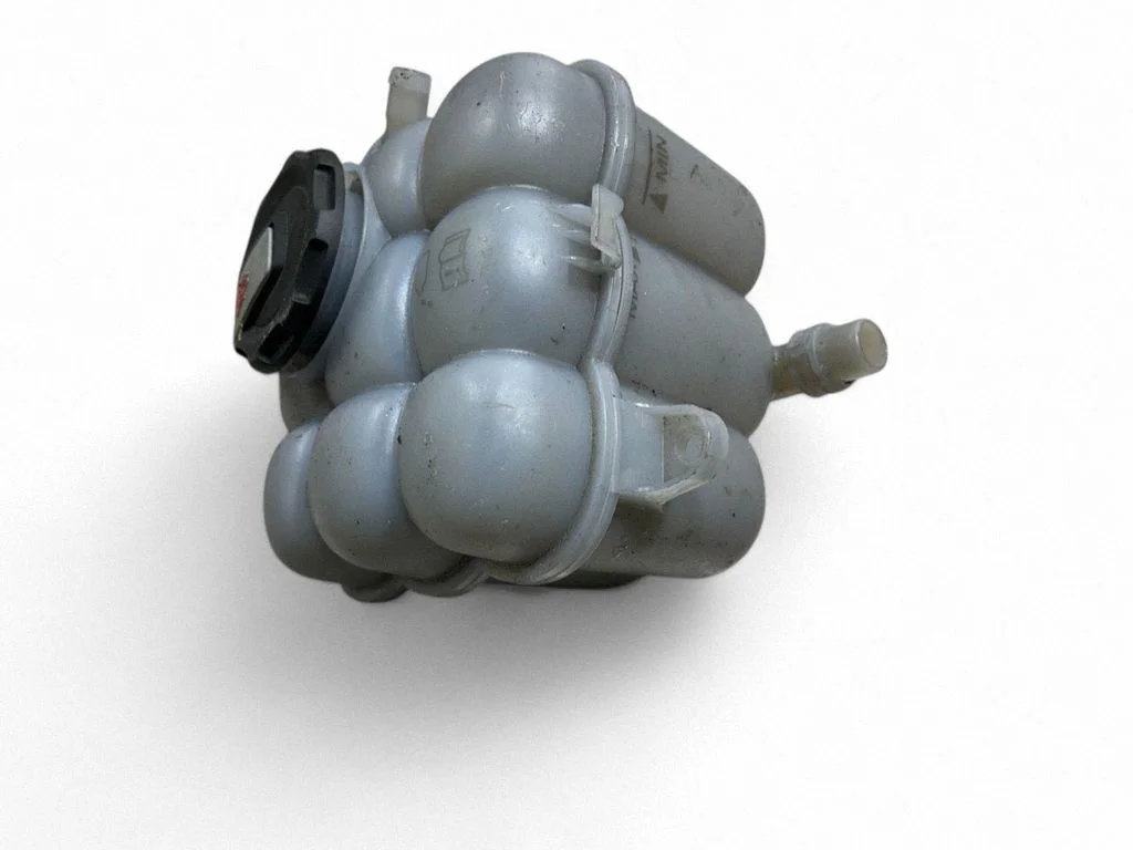 Coolant expansion tank/reservoir 4M0121405R