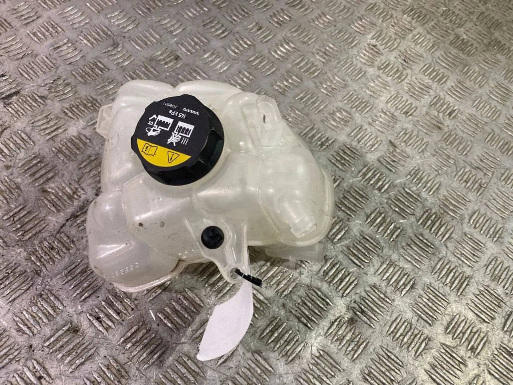 Coolant expansion tank/reservoir – Volvo XC60 (2017-)