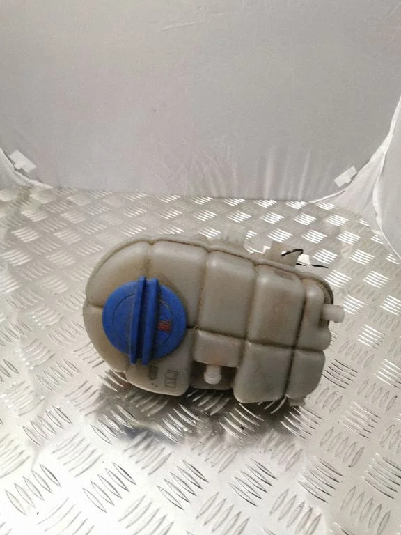 Coolant expansion tank/reservoir 4G0121403R