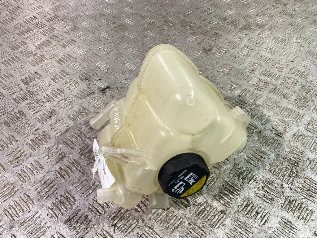 Coolant expansion tank/reservoir 31338291