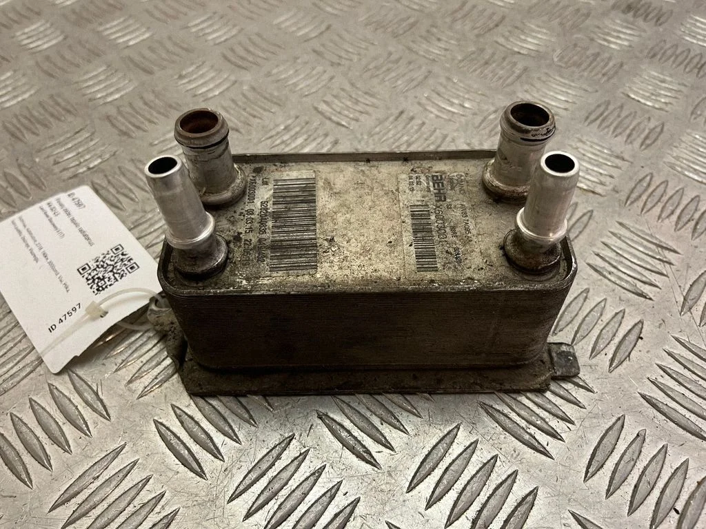 Transmission/gearbox oil cooler AW837A095AA