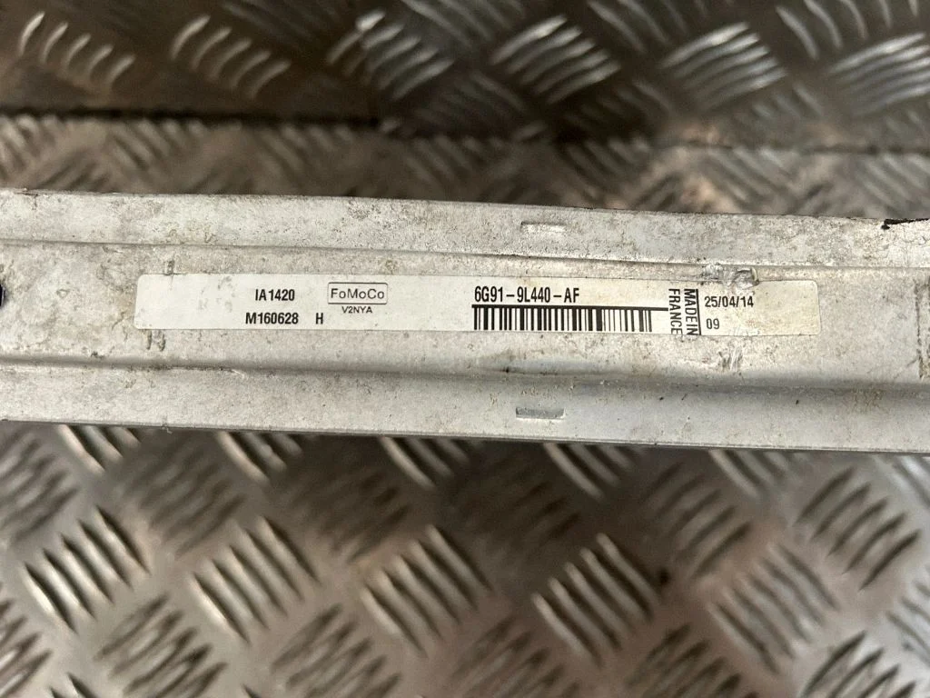 Starpdzesētāja (interkūlera) radiators 6G919L440AF